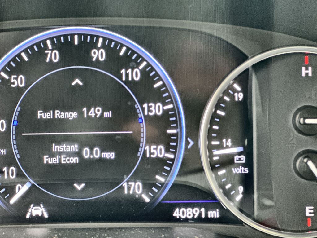 2023 Buick Enclave Premium photo 3