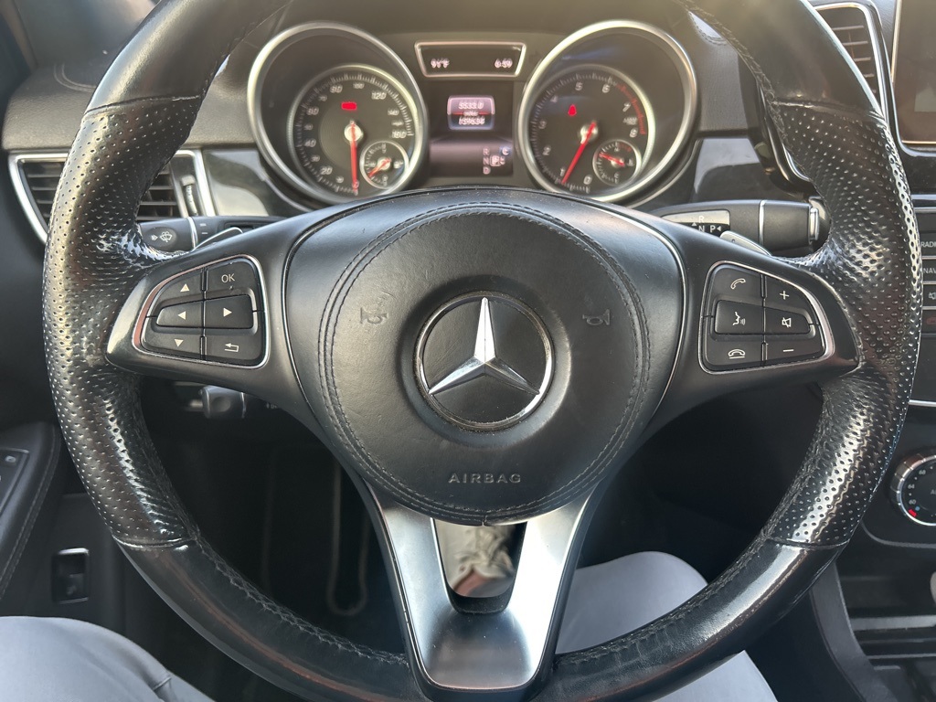2017 Mercedes Benz GLS 450 4MATIC photo 2