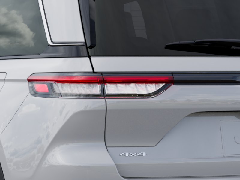 2025 Jeep Grand Cherokee Laredo X photo 3