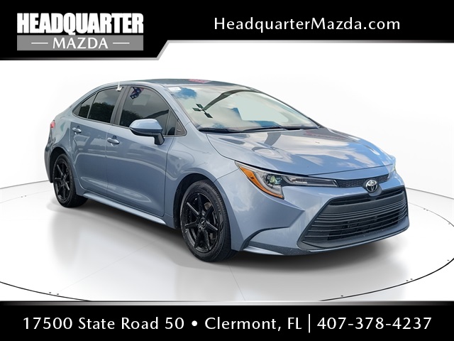 2023 Toyota Corolla LE's photo