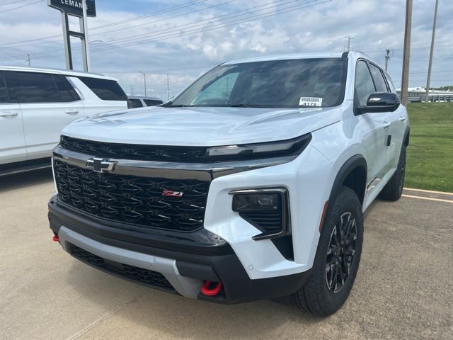 2026 Chevrolet Traverse Z71 photo 2