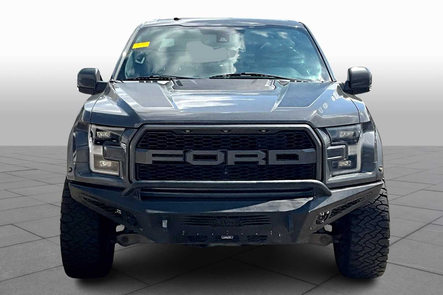 2018 Ford F-150 Raptor photo 3