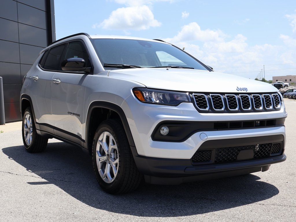 2025 Jeep Compass Latitude photo 6