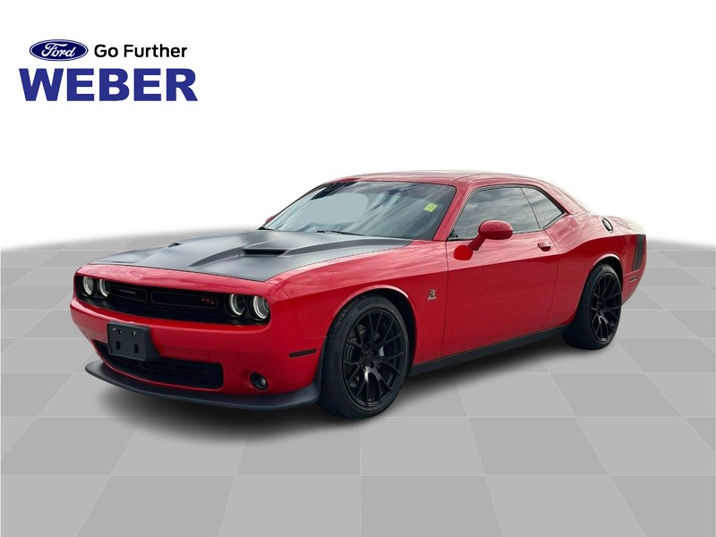 2016 Dodge Challenger Scat Pack's photo