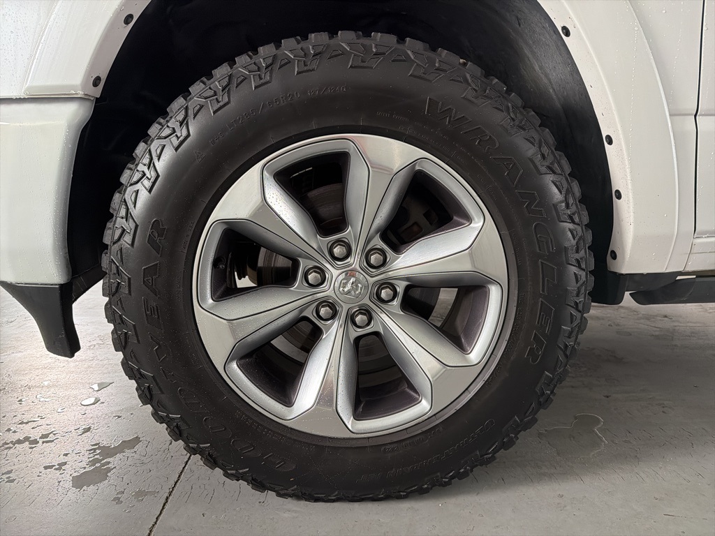 2019 Ram 1500 Limited photo 4