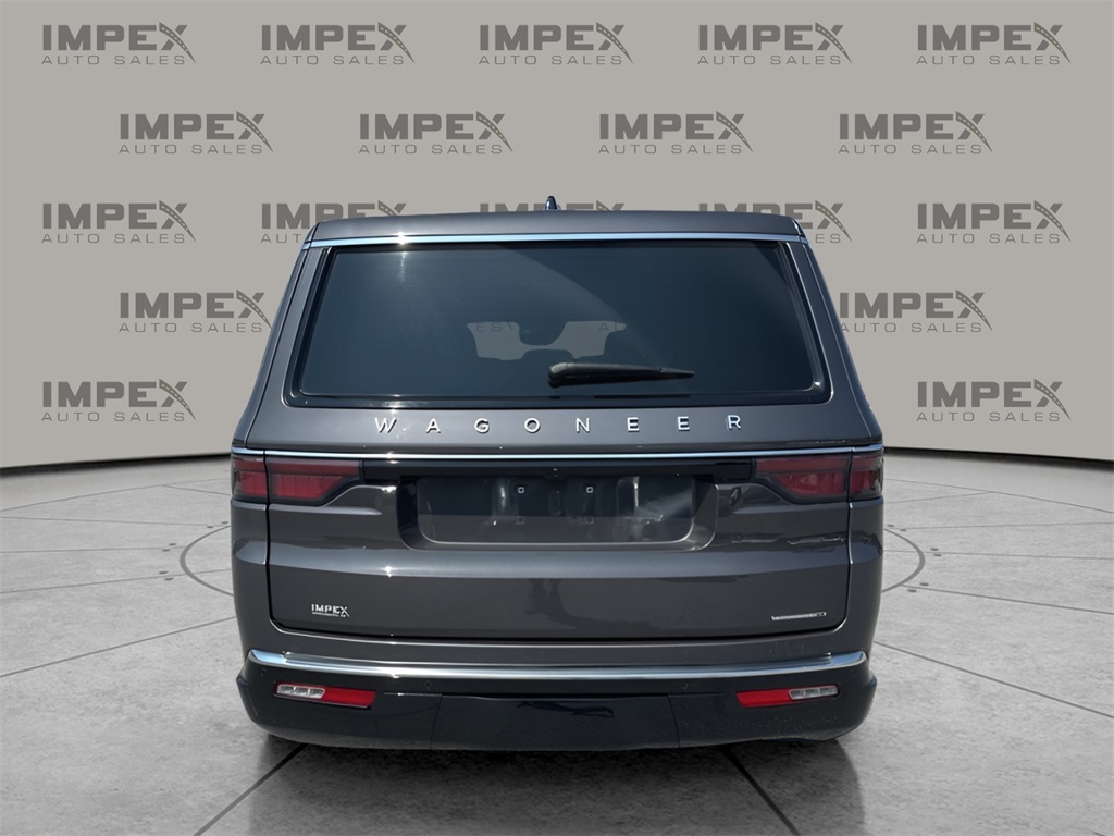 2024 Jeep Wagoneer L Series II photo 4