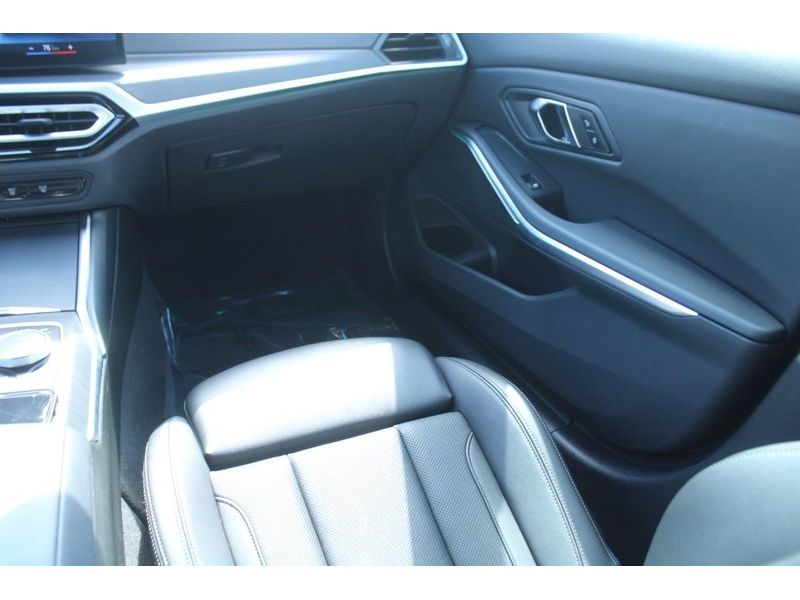 2024 Bmw 330e photo 14
