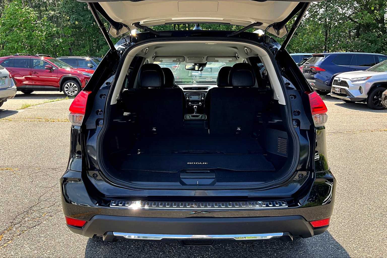 2017 Nissan Rogue SL photo 29