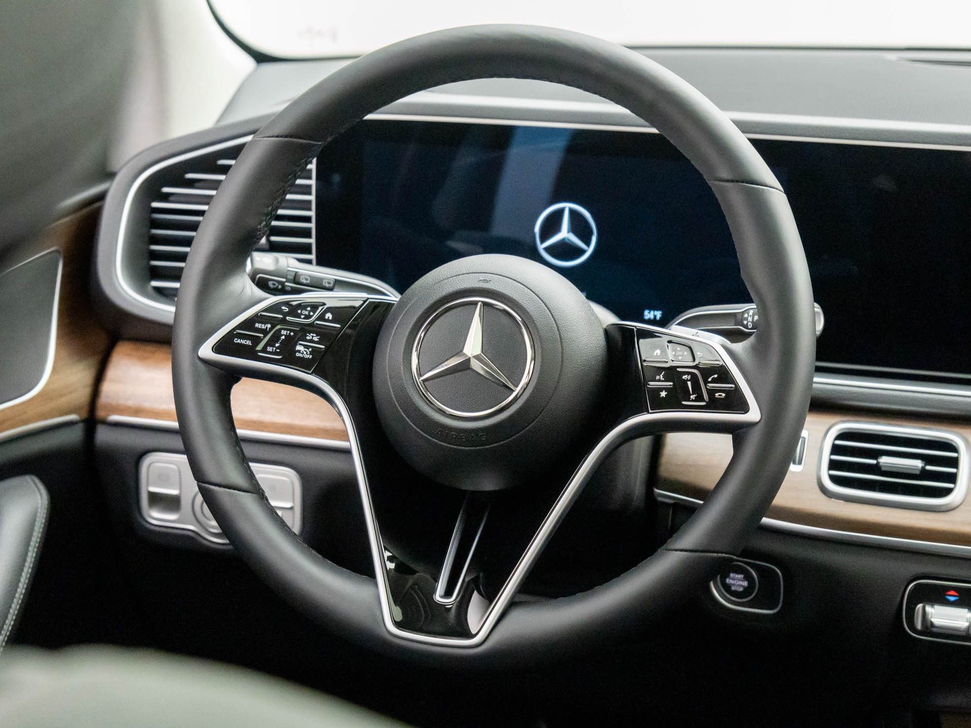 2025 Mercedes Benz GLE 450e 4MATIC photo 11