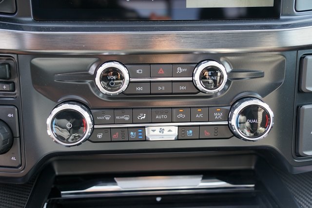 2025 FORD F-350 - Image 38