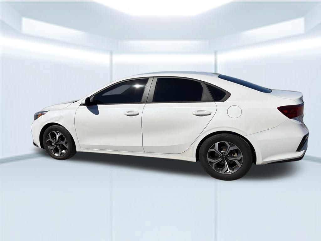 2021 Kia Forte FE LXS photo 3