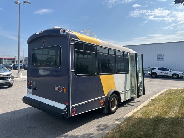 2017 Ford E-350 photo 6