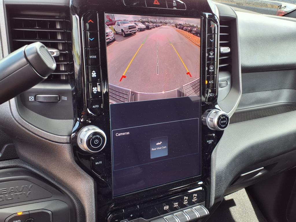 2025 Ram 2500 Tradesman photo 8
