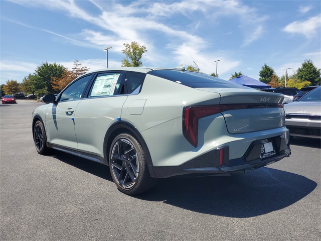 2025 Kia K4 GT-Line photo 6