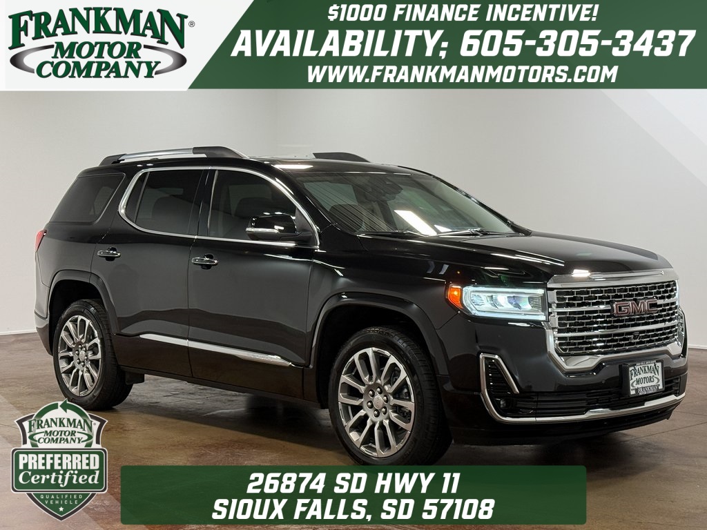 2022 GMC Acadia Denali's photo