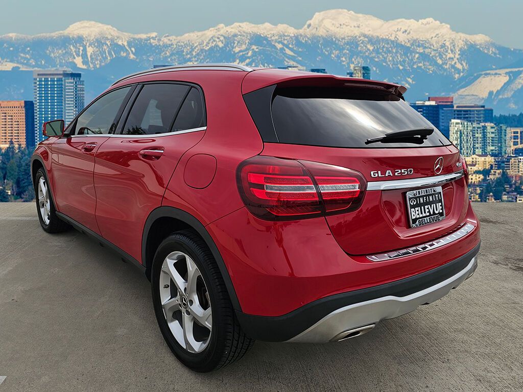 2020 Mercedes Benz GLA 250 4MATIC photo 4