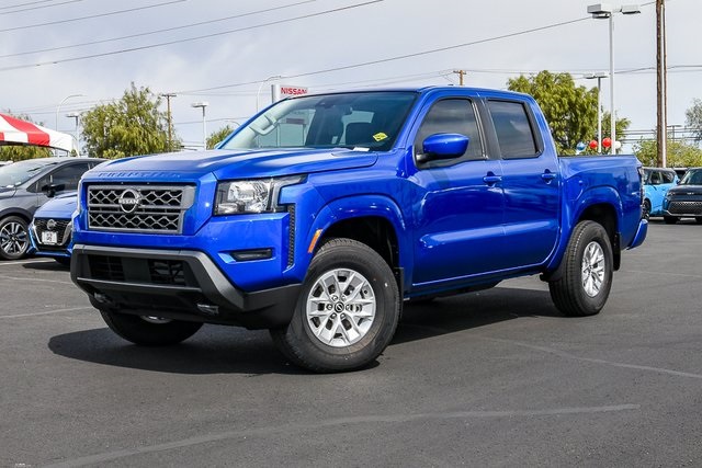 2024 Nissan Frontier SV's photo