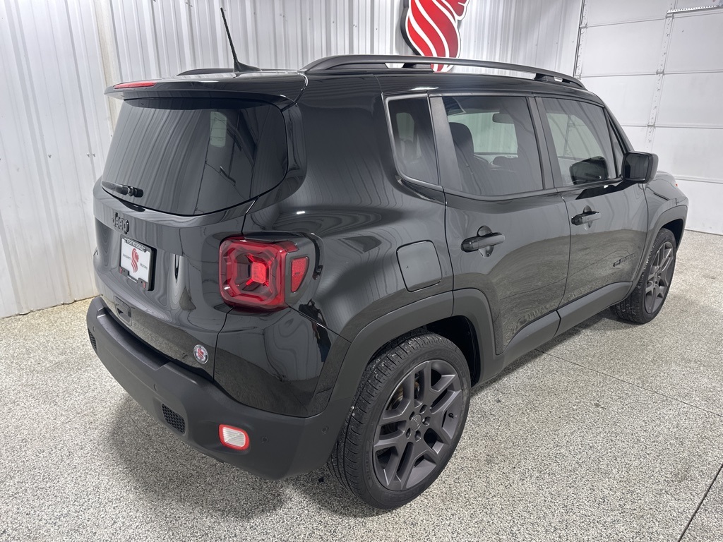 2021 Jeep Renegade Latitude photo 10