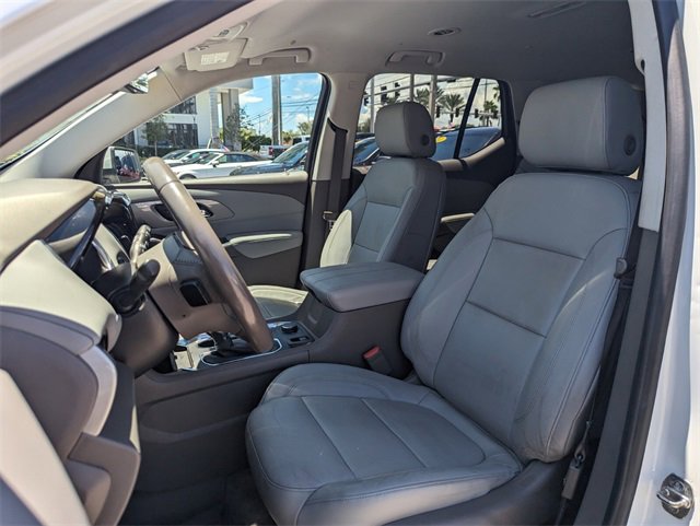 2021 Chevrolet Traverse Leather photo 4