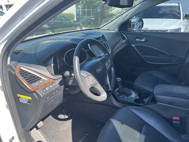 2017 Hyundai Santa Fe Limited Ultimate photo 11