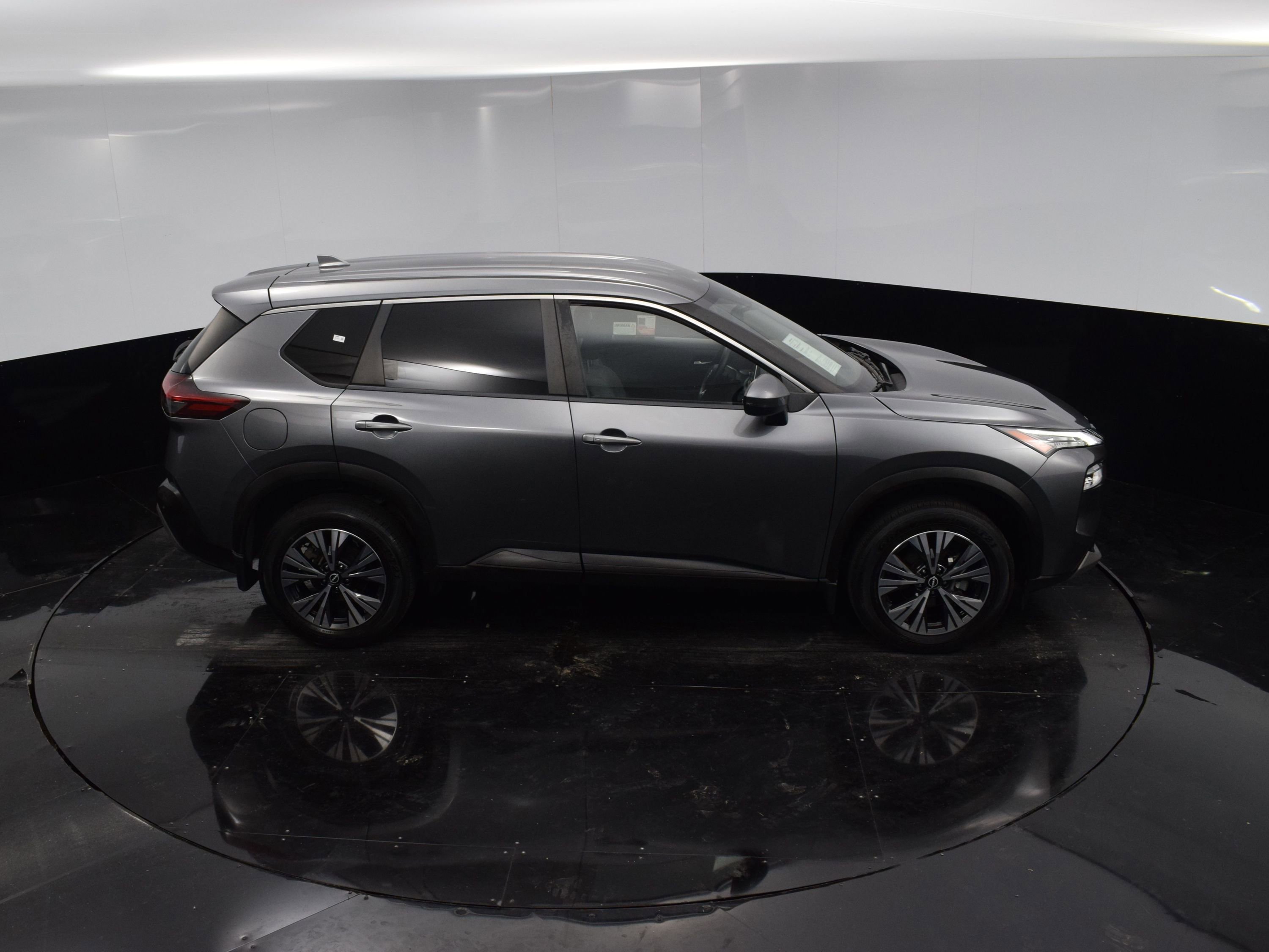 2023 Nissan Rogue SV photo 30