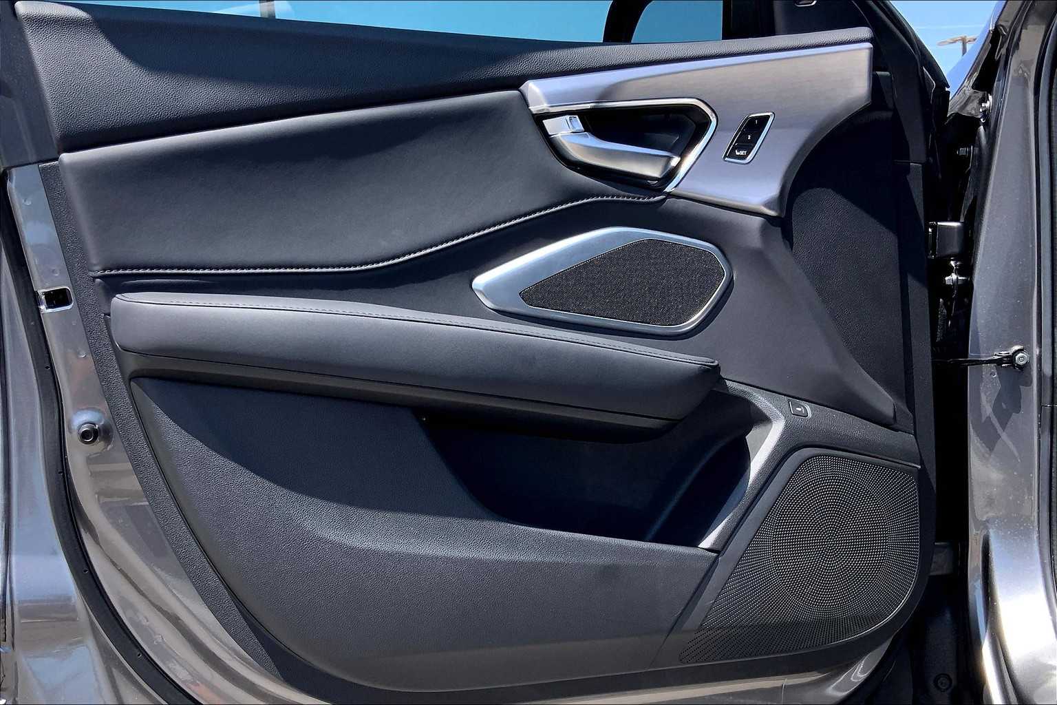 2024 Acura RDX photo 18