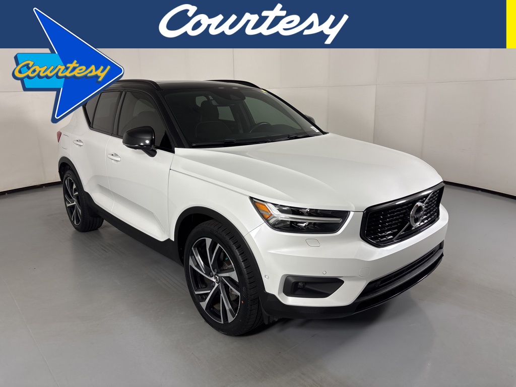 2019 Volvo XC40 R-Design's photo