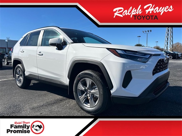 2025 Toyota RAV4 XLE's photo
