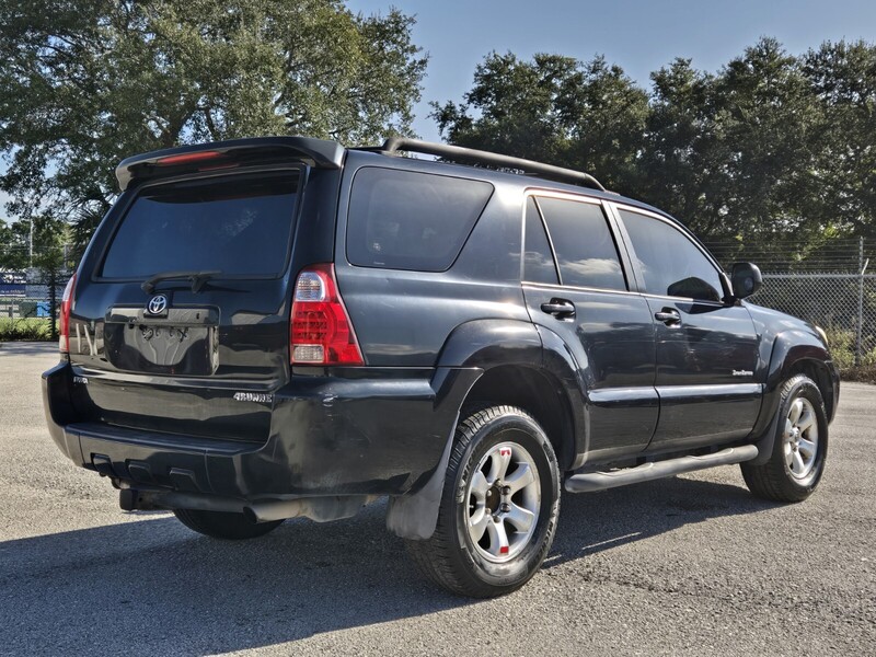 2007 Toyota 4Runner SR5 photo 3