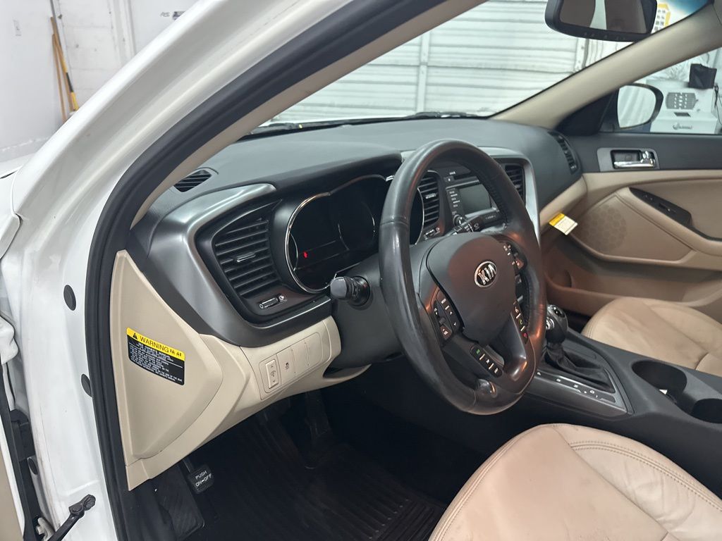 2013 Kia Optima Hybrid LX photo 7