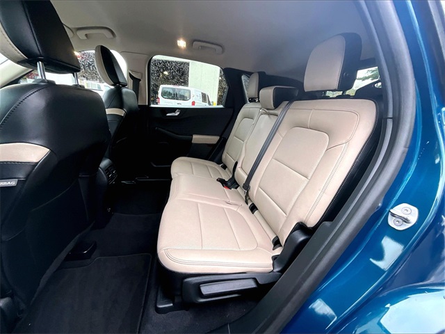 2020 Ford Escape SEL photo 19