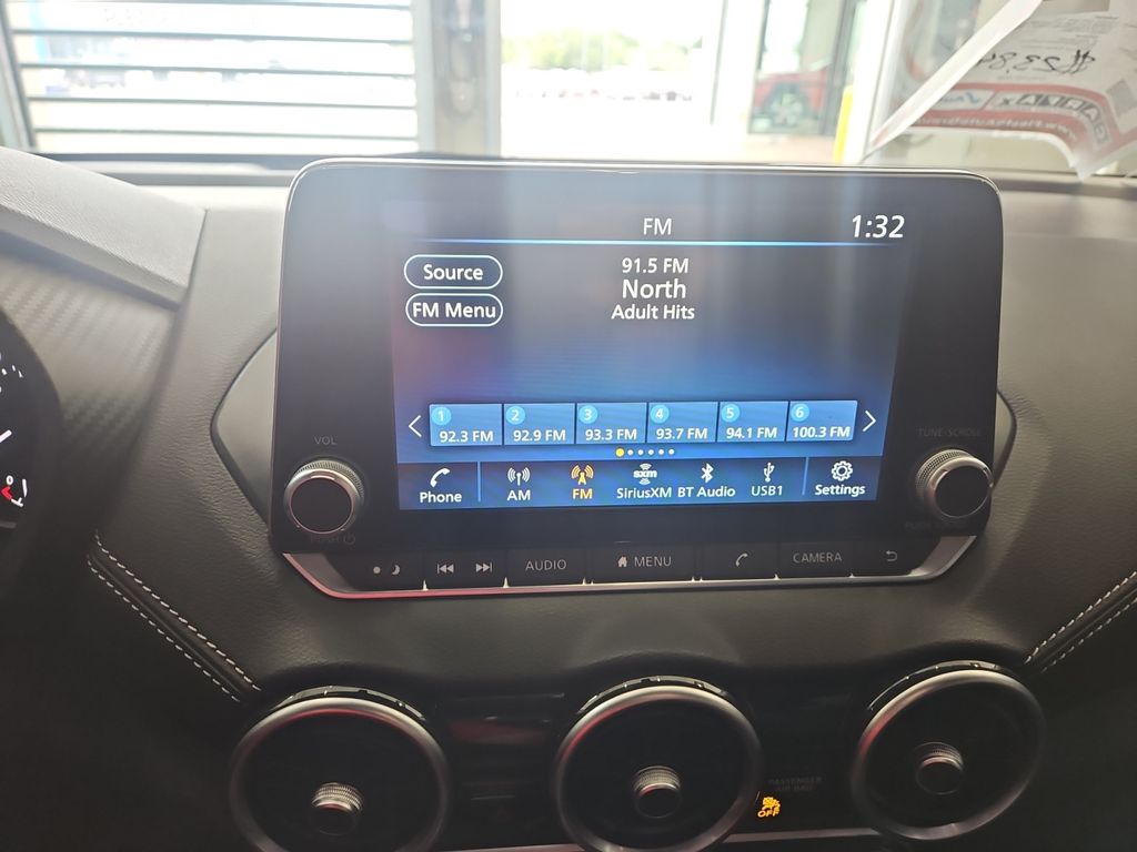 2023 Nissan Sentra SV photo 10