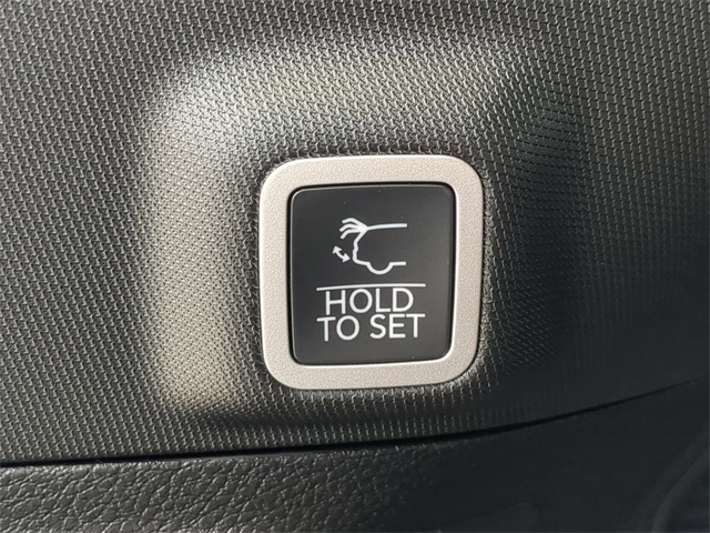 2025 Jeep Grand Cherokee Altitude X photo 12