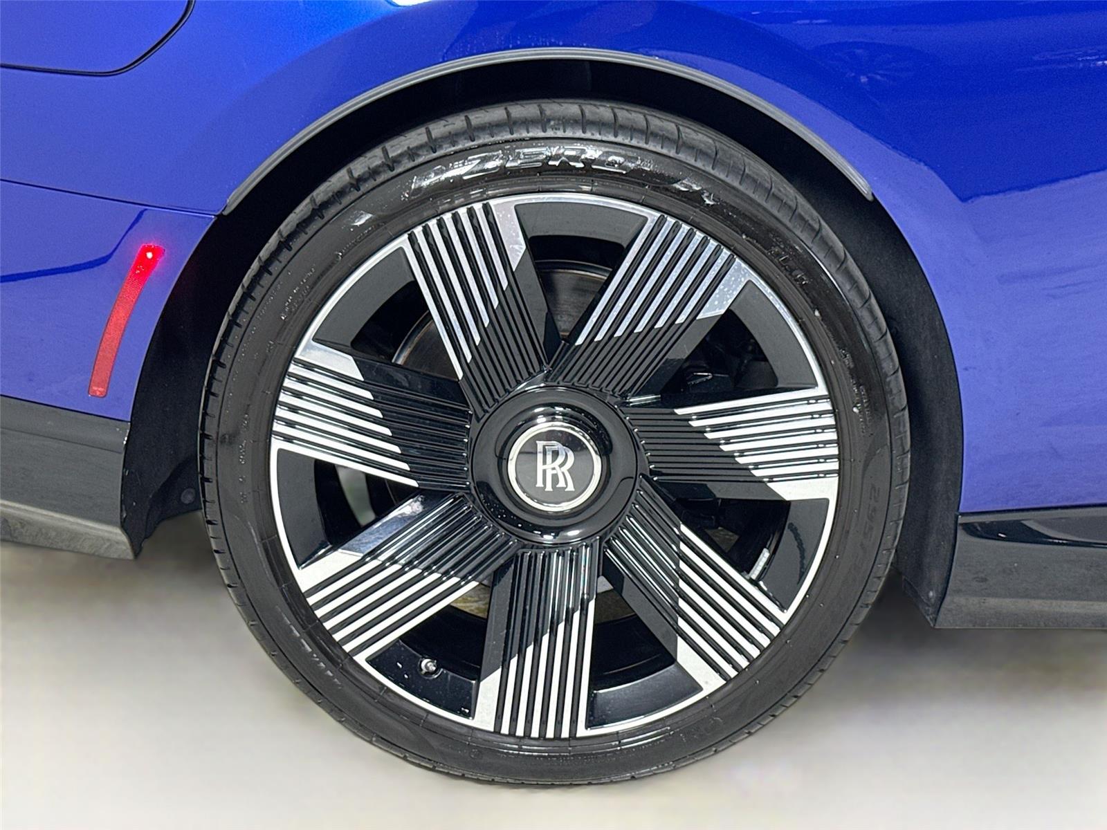 2024 Rolls Royce Spectre RR photo 33