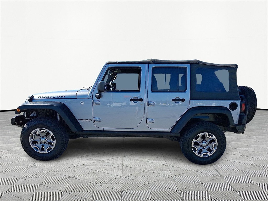 2016 Jeep Wrangler Unlimited Rubicon photo 4