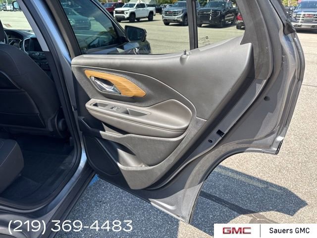 2021 Gmc Terrain SLE photo 23