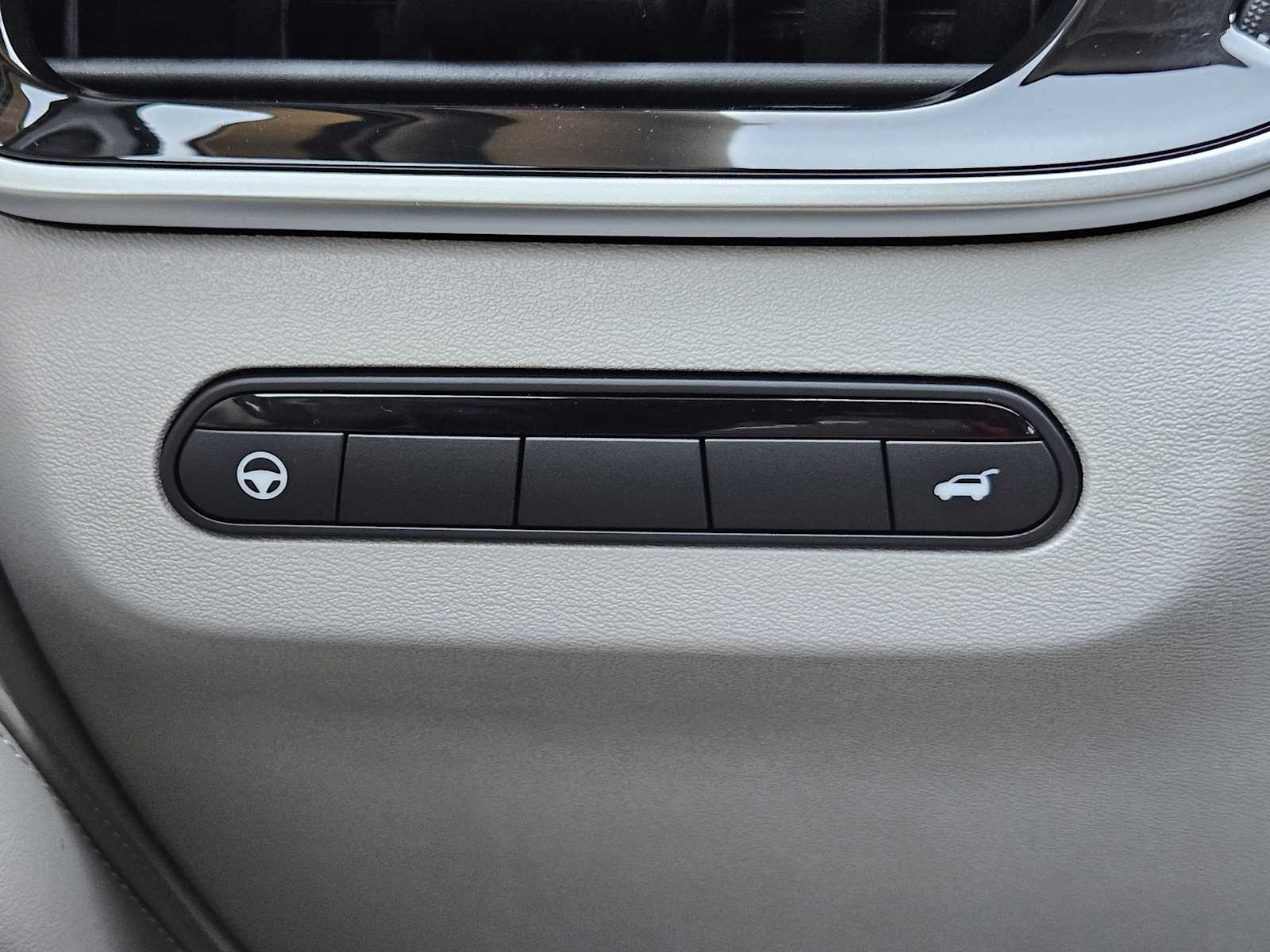2026 Infiniti QX60 Luxe photo 16