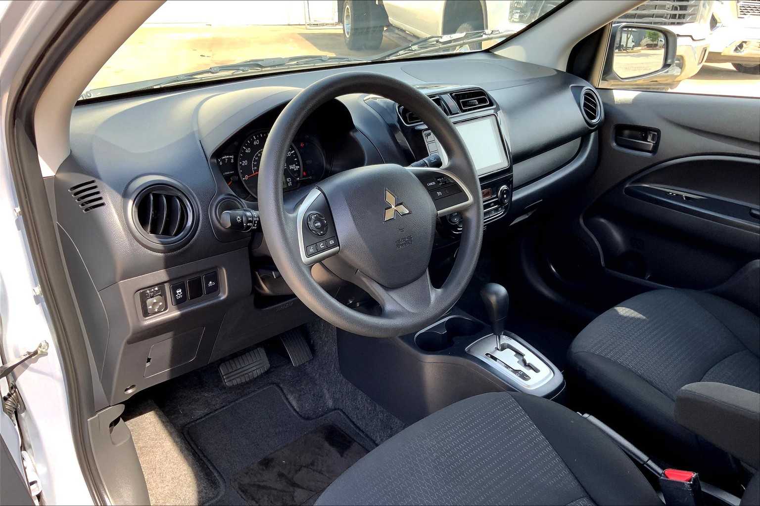 2024 Mitsubishi Mirage G4 LE photo 17