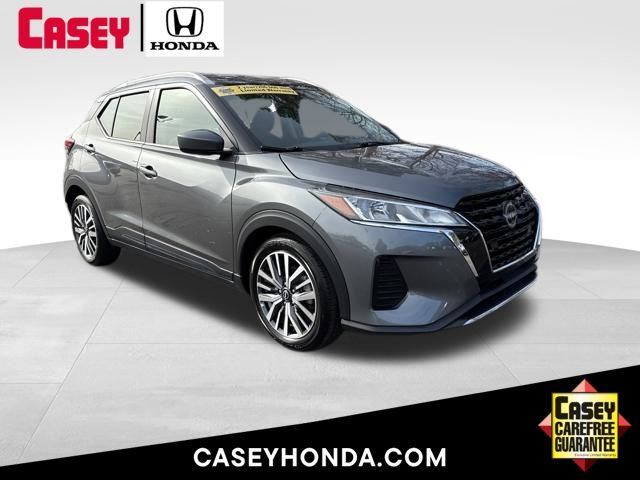 2024 Nissan Kicks SV's photo