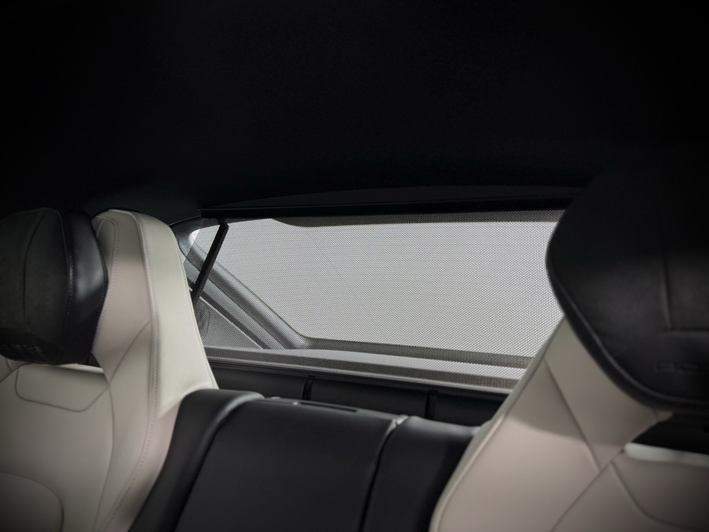 2025 Porsche Panamera 4 photo 29