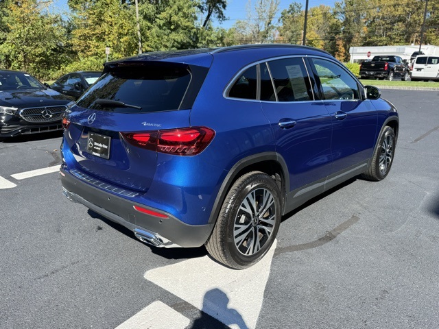 2025 Mercedes Benz GLA 250 4MATIC photo 3
