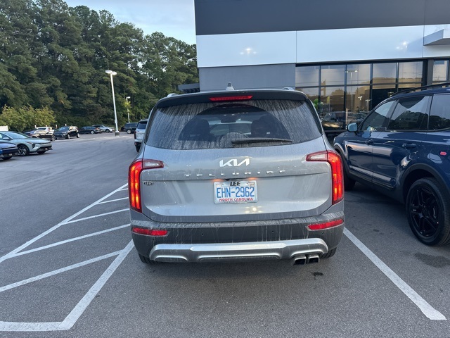 2022 Kia Telluride S photo 3