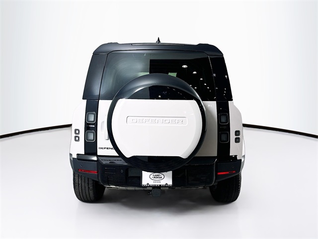 2026 Land Rover Defender 110 S photo 3