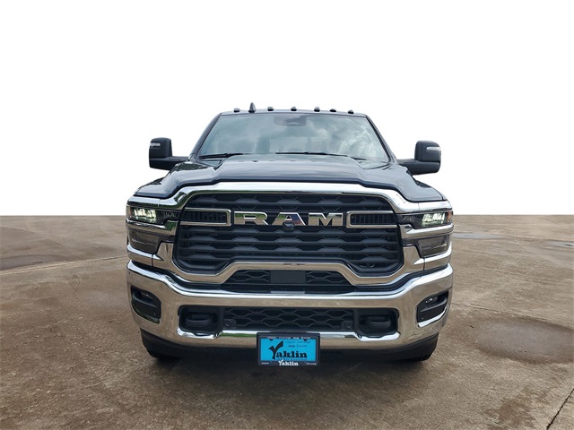 2026 Ram 3500 Tradesman photo 2