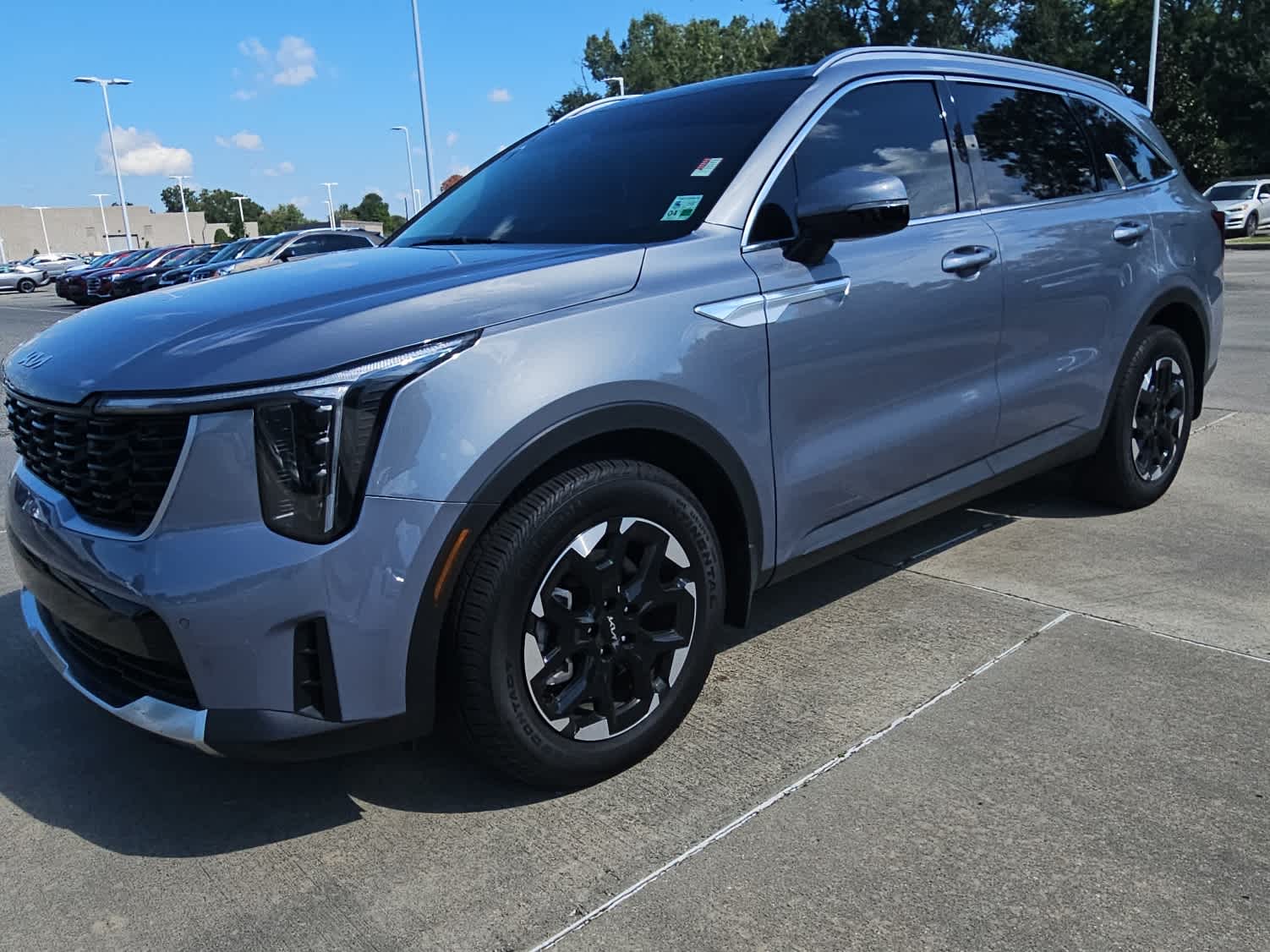 2025 Kia Sorento S photo 7
