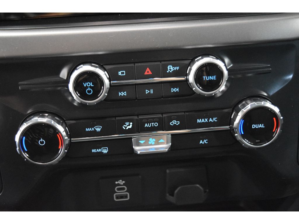 2025 Ford F-150 STX photo 21