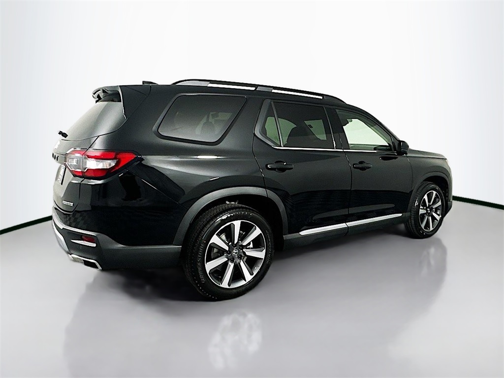 2025 Honda Pilot Touring photo 7