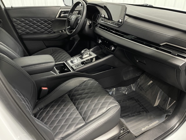 2022 Mitsubishi Outlander SEL photo 19