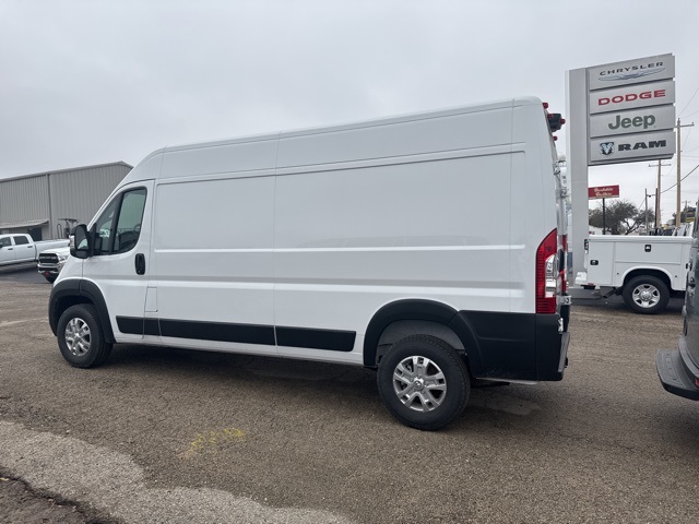 2024 Ram ProMaster 3500 photo 3