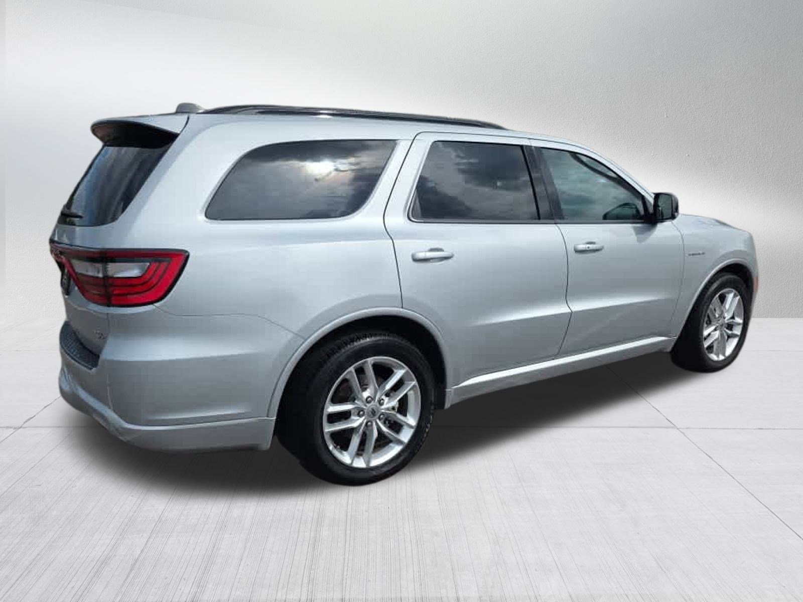2024 Dodge Durango R/T Plus photo 3